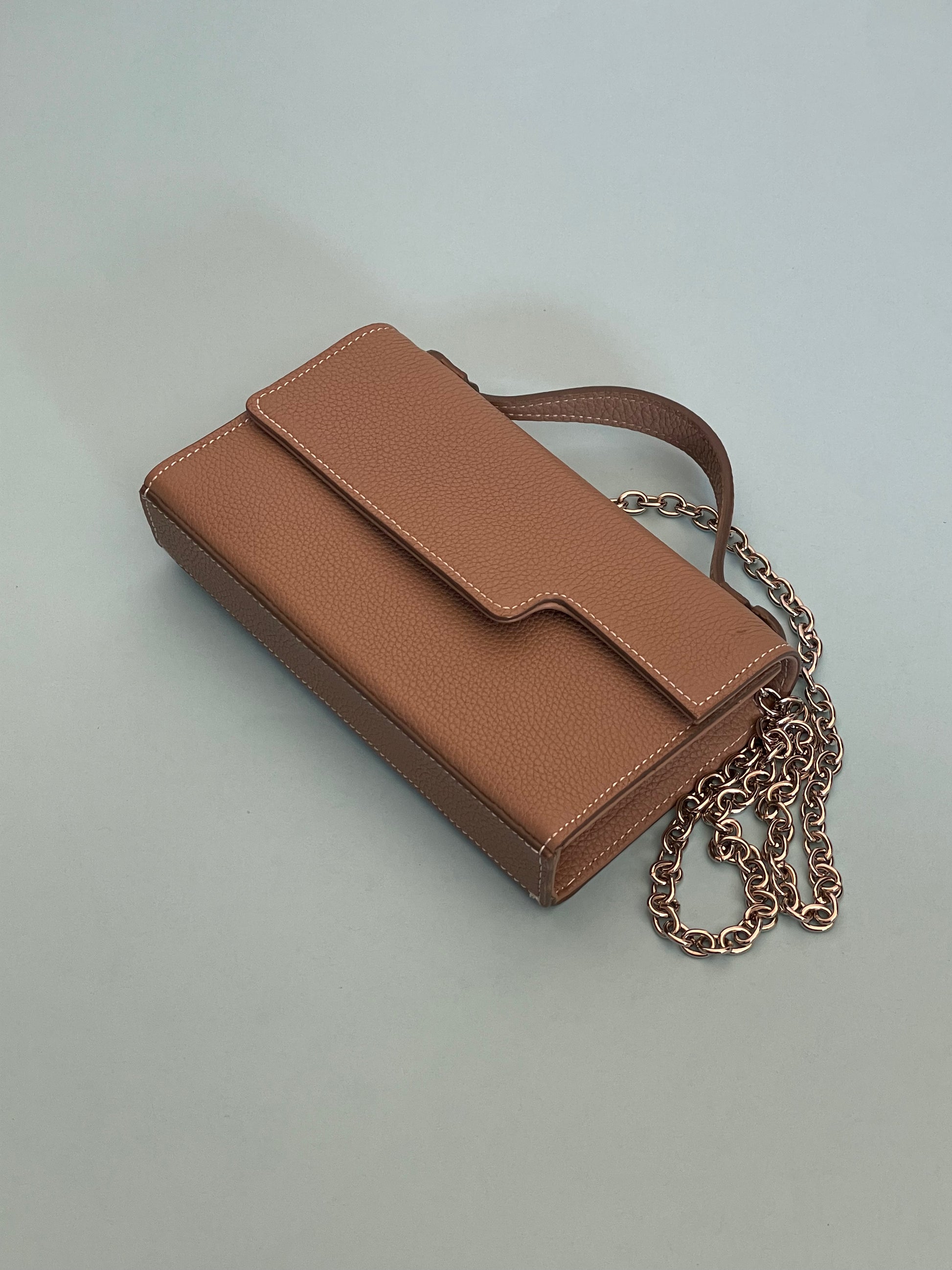 Valletta on Chain in Taupe - darahamarneh