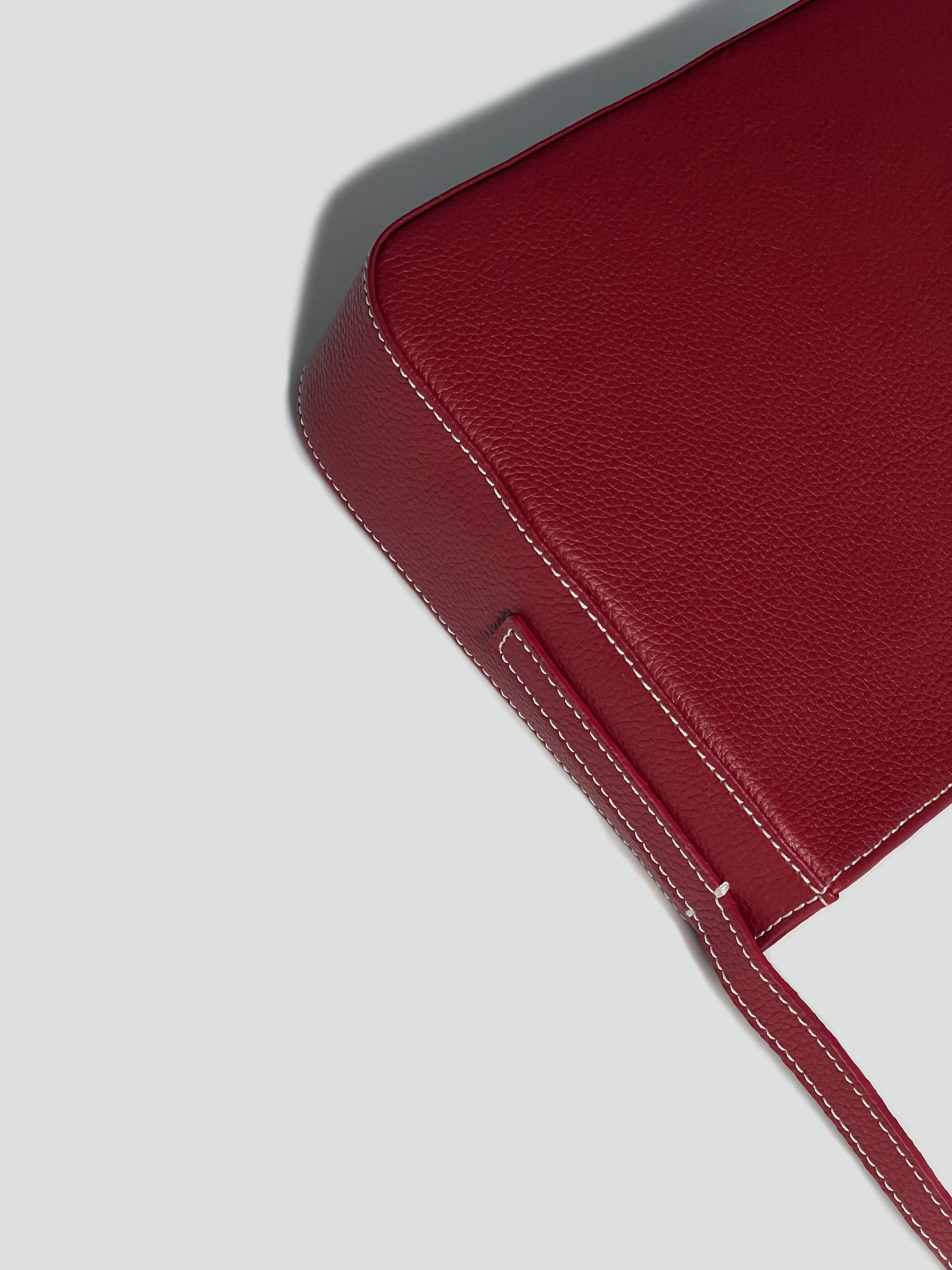 Aalto in Cranberry - darahamarneh