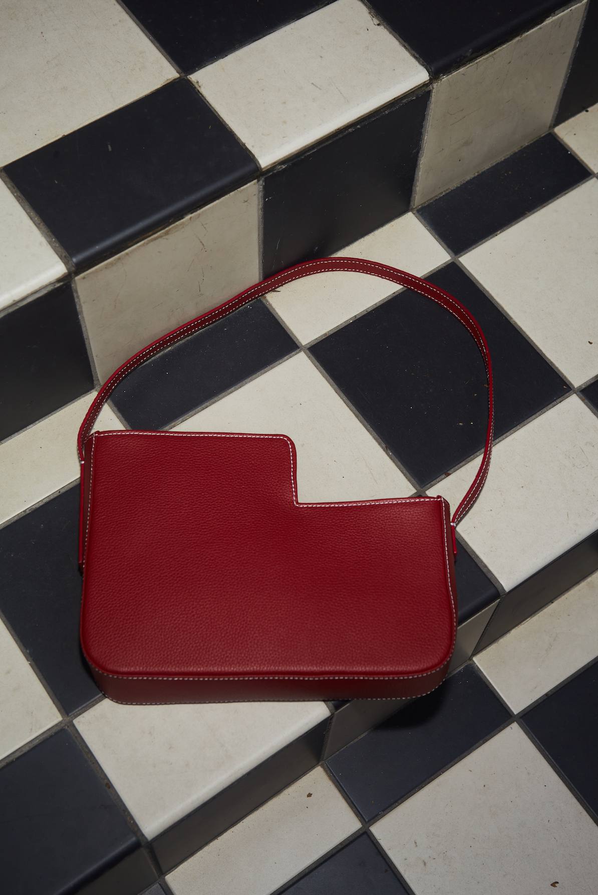 Aalto in Cranberry - darahamarneh