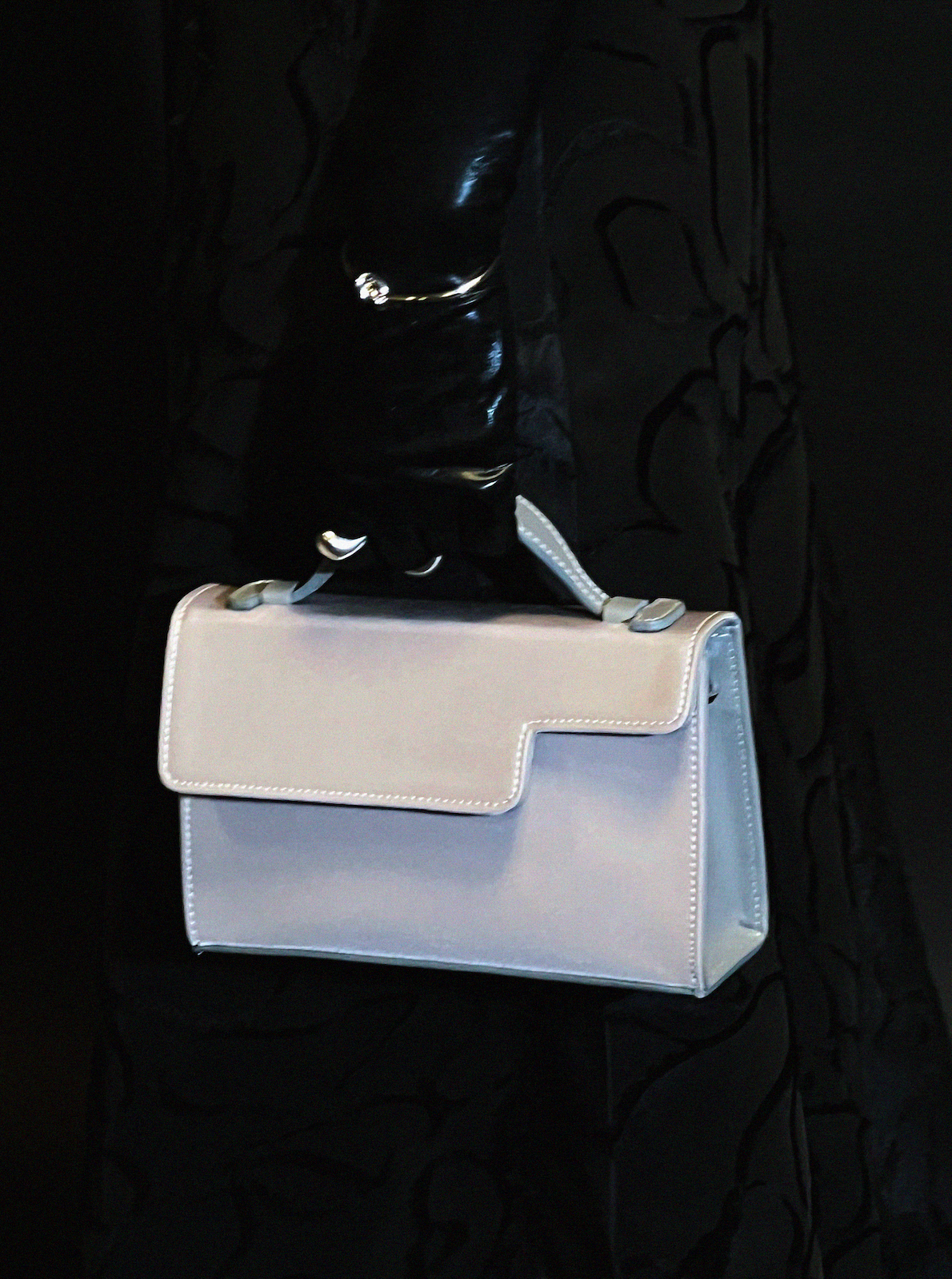 Valletta in Silver Satin - darahamarneh