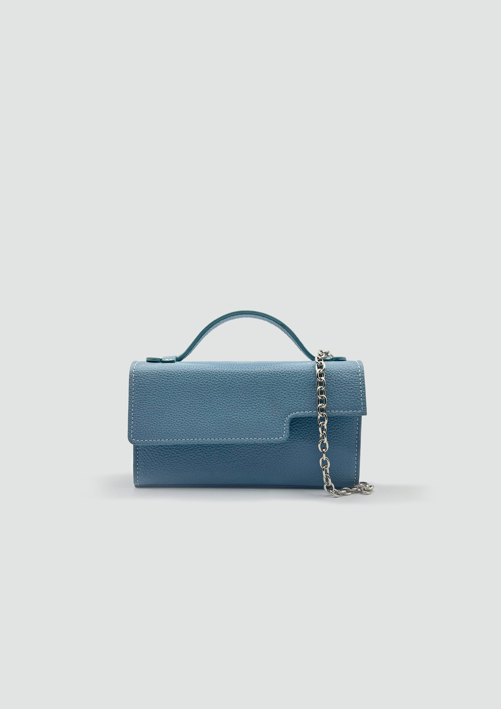 Valletta on Chain in Waterfall - darahamarneh